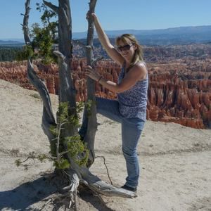 Meet your Posher, Suzanne